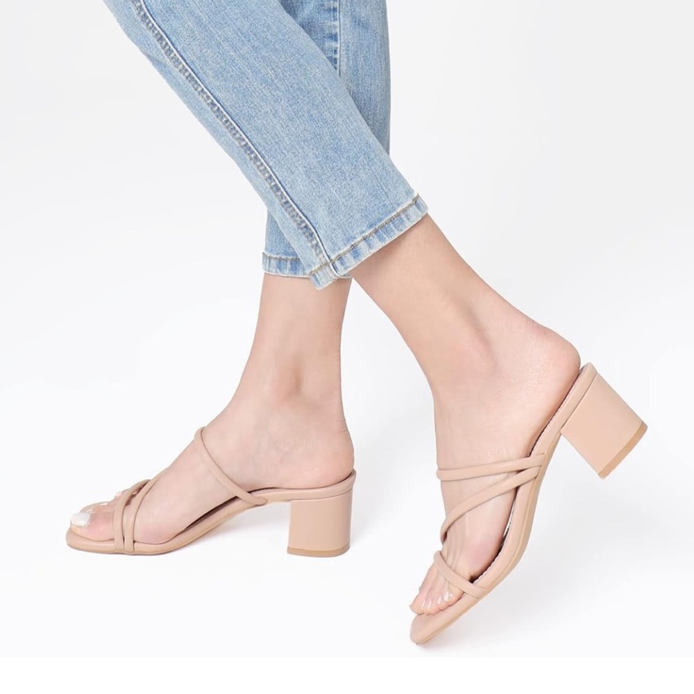 Tan essential heel